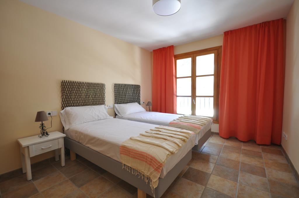 Houm Villa Cala Pi كالا بي الغرفة الصورة