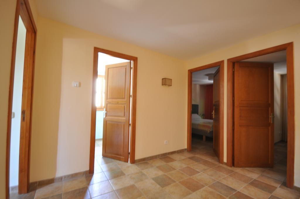 Houm Villa Cala Pi كالا بي الغرفة الصورة